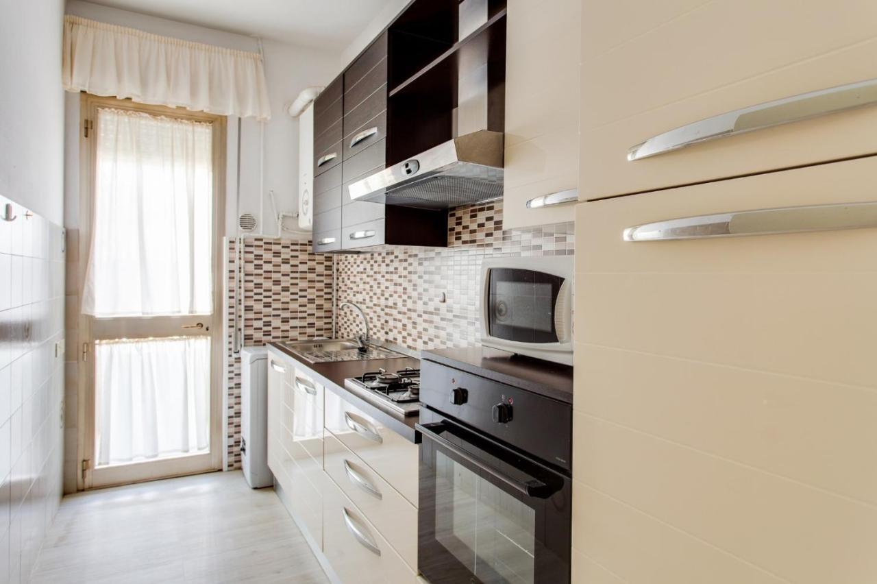 Hotel Flora Milano Marittima Esterno foto