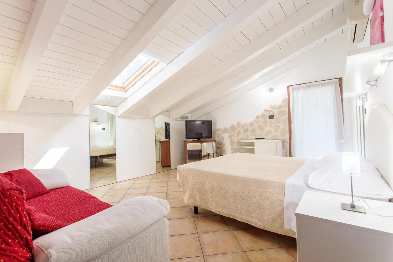 Hotel Flora Milano Marittima Esterno foto